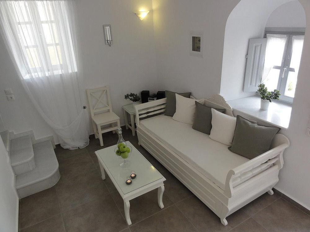 Archontiko Suites Santorini Fira  Zewnętrze zdjęcie